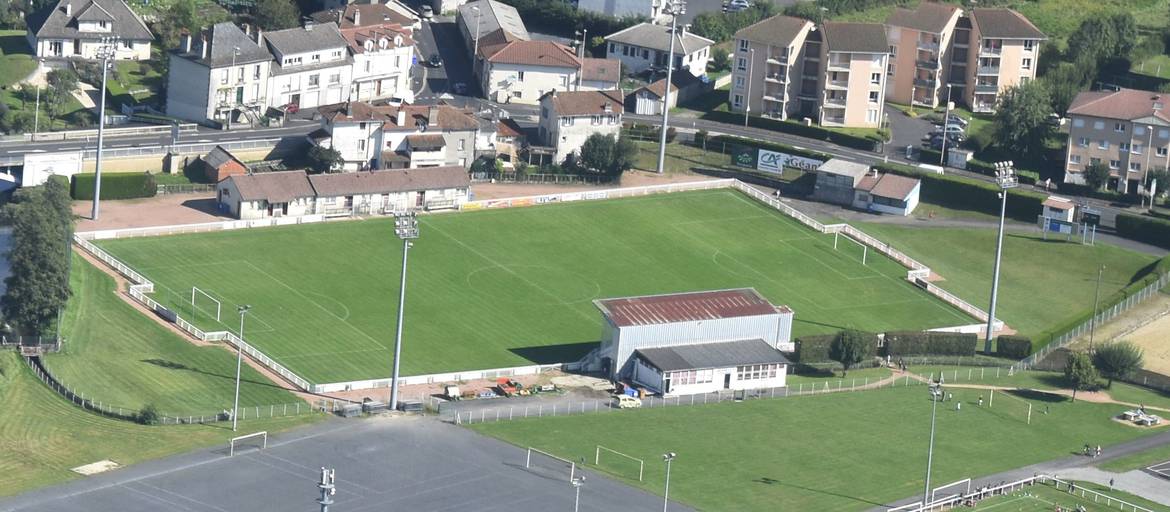 ArpajonsurCère Un nouvel espace sportif au stade du Pont