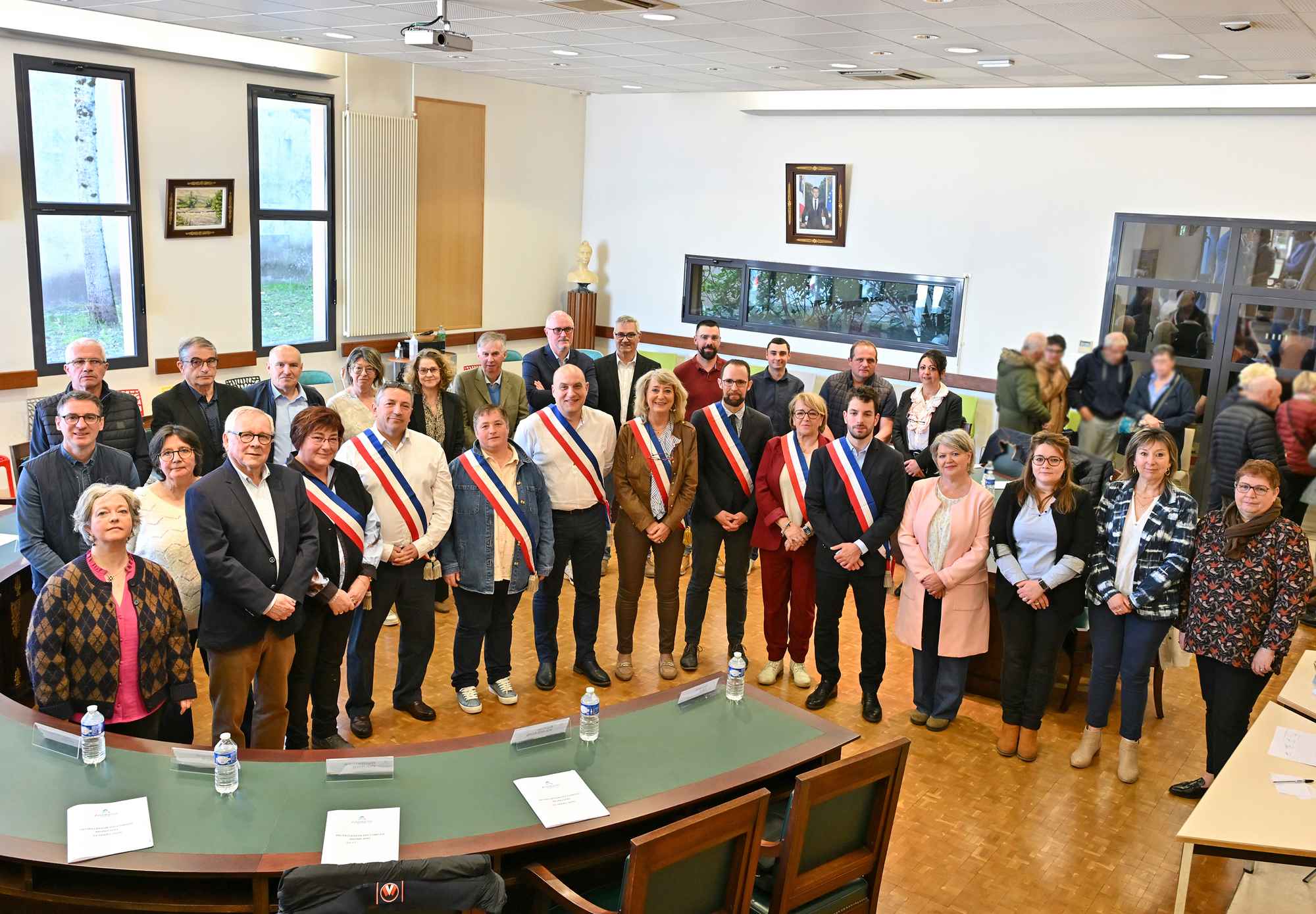 photo groupe élus conseil municipal 2026